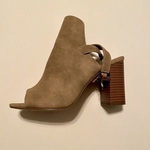 Charlotte Russe Baylee Heels/Wedges( size 8 )